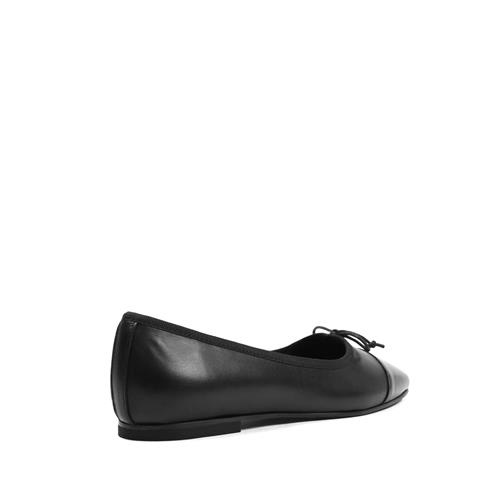 Kadın Siyah Küt Burun Deri Babet