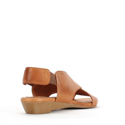 Kadın Taba Arkası Lastikli Çapraz Bantlı Deri Sandalet