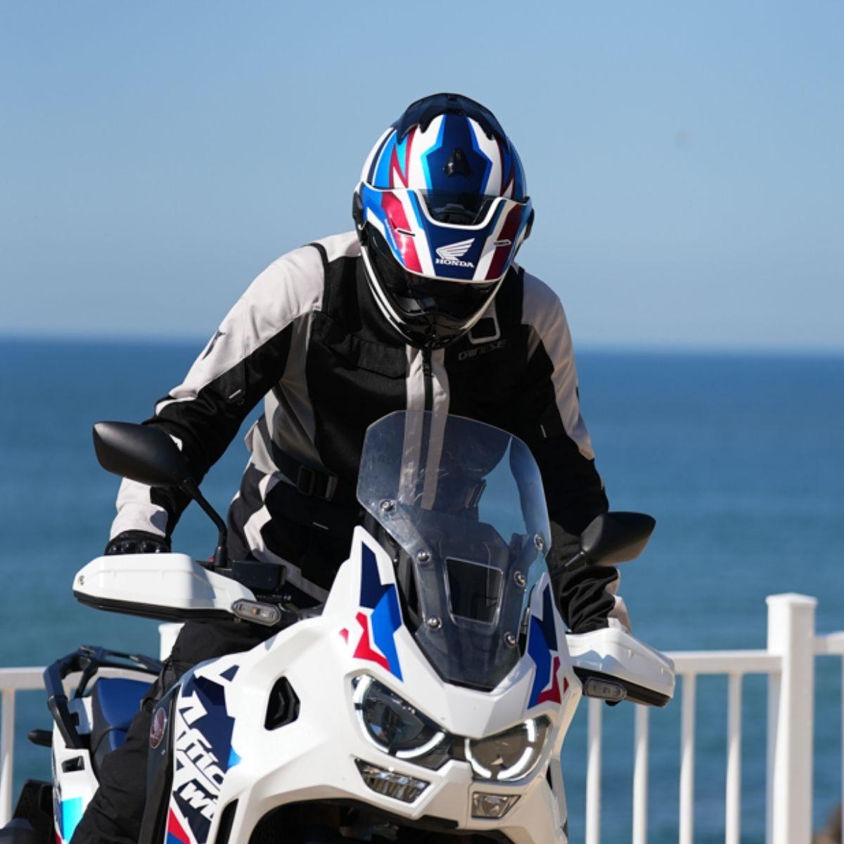 Arai Tour-X5 Honda Blue Kapalı Kask