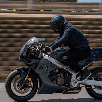 Arai Concept-XE React Blue Kapalı Kask