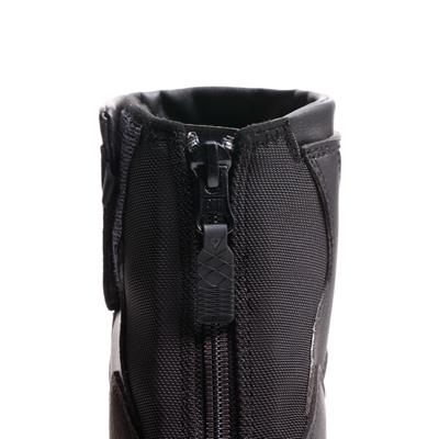 Dainese Blackwing Black Gore-TEX Bot 