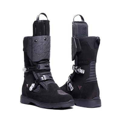 Dainese Overyond XT Black Gore-tex Bot