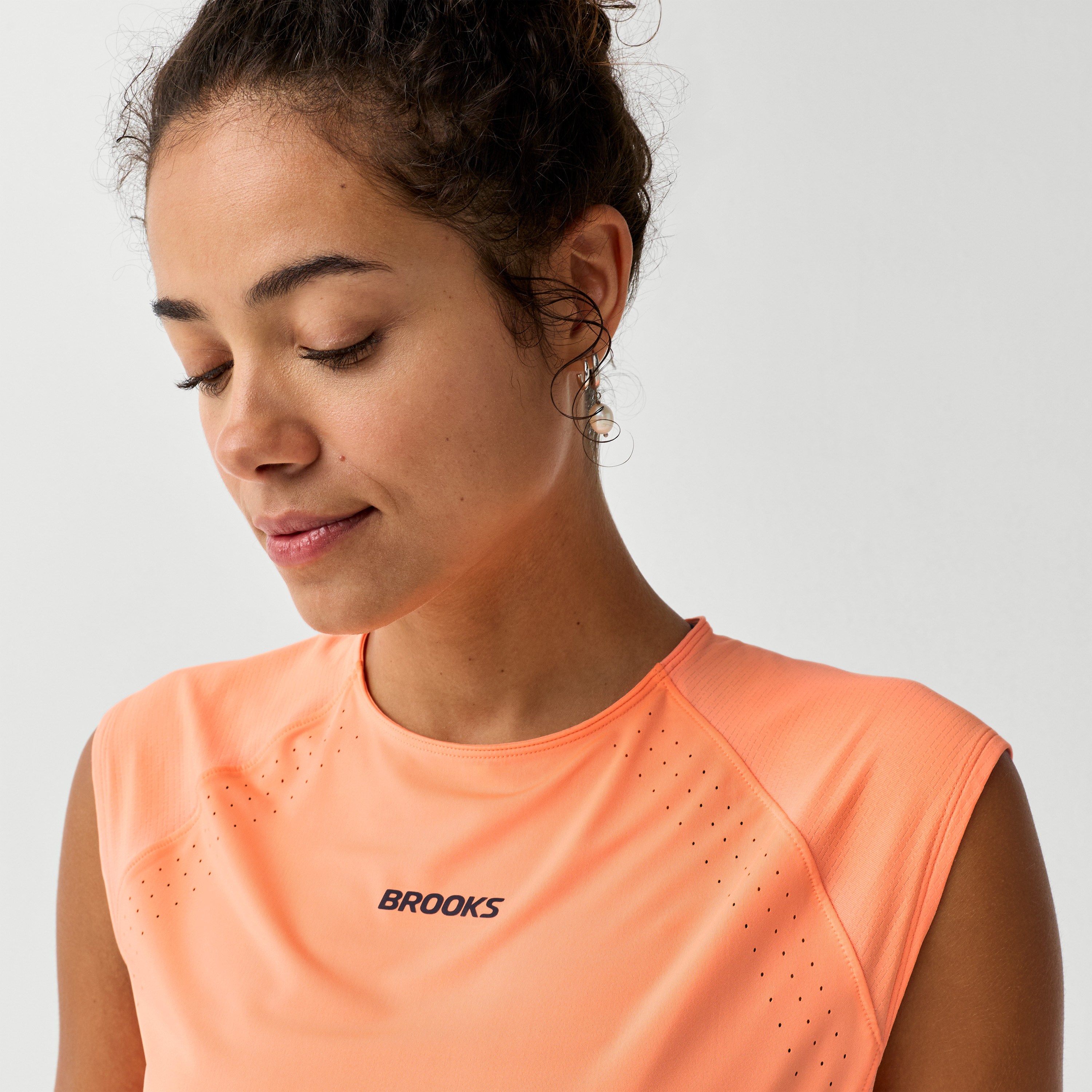 Brooks Dash Cooling Kadın Tişört