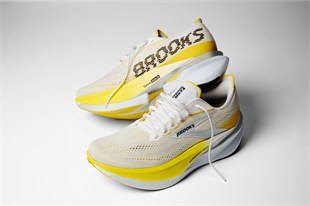 Brooks Hyperion Max 4 Kadın Koşu Ayakkabısı