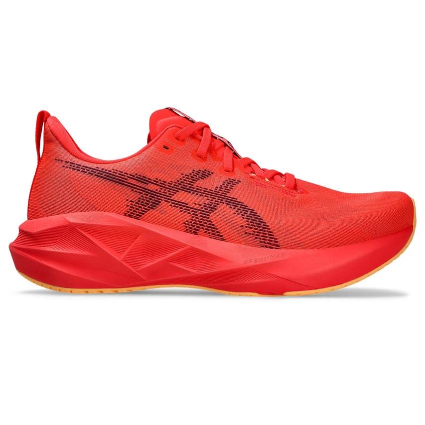 Asics Novablast 5 Kadın Koşu Ayakkabısı