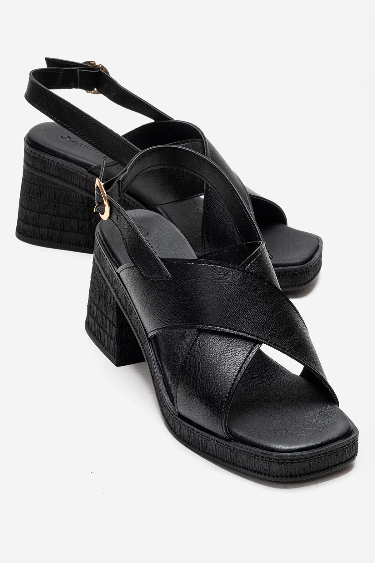 Kadın Çapraz Biyeli Ökçeli Topuklu Sandalet SİYAH