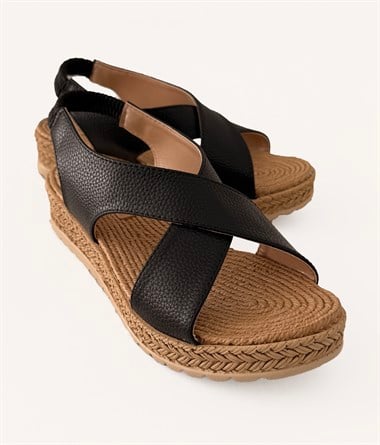 Çapraz Biyeli Lastikli Hasır Sandalet SİYAH