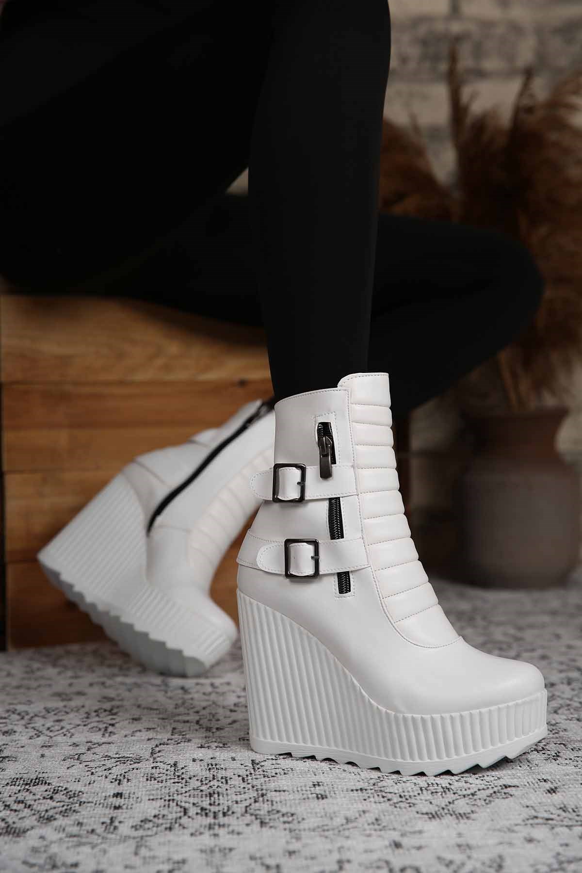 Bayan 2 Tokalı Dolgu Topuklu Bot BEYAZ CİLT