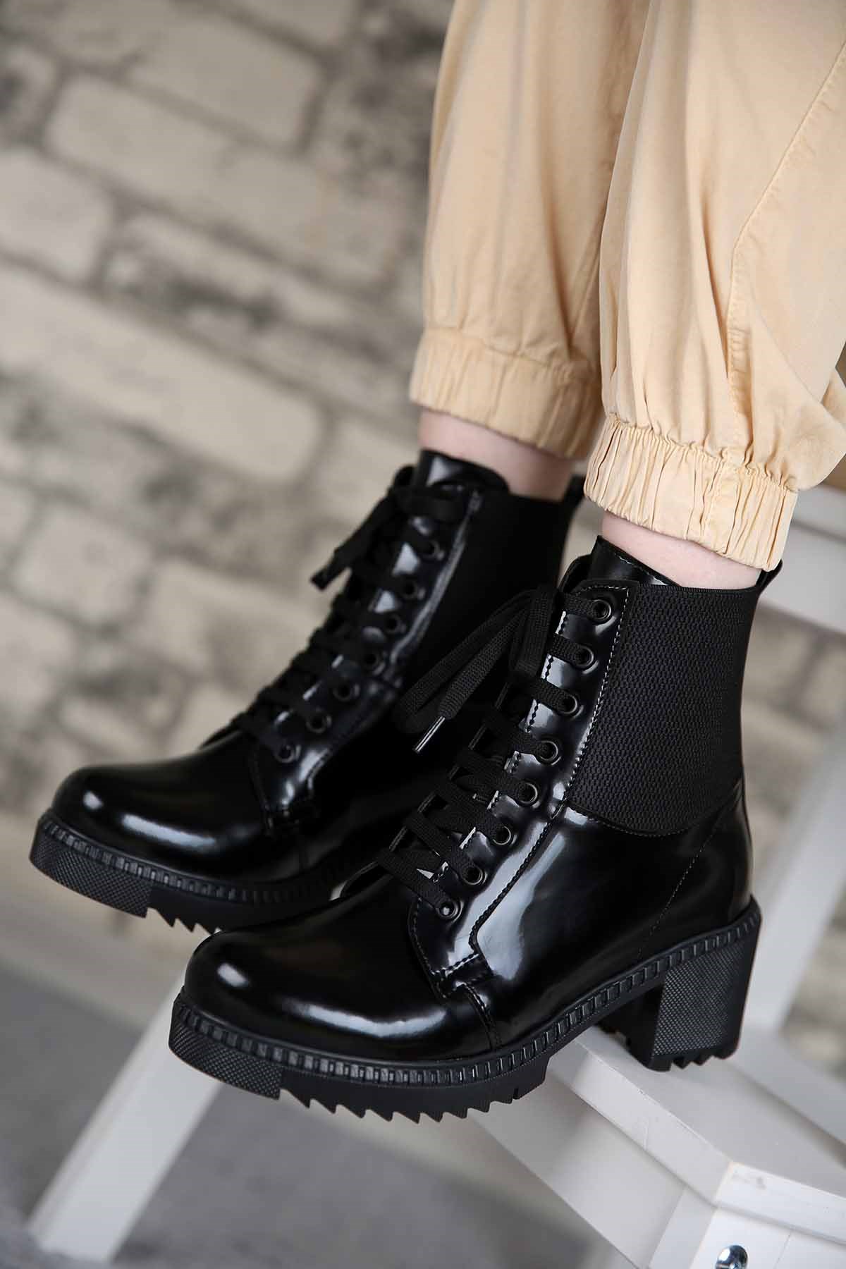 Bayan Bağlamalı Bot SİYAH RUGAN