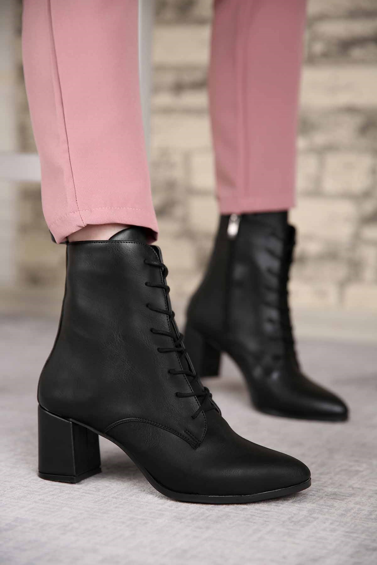 Bayan Bağlamalı Topuklu Bot SİYAH CİLT