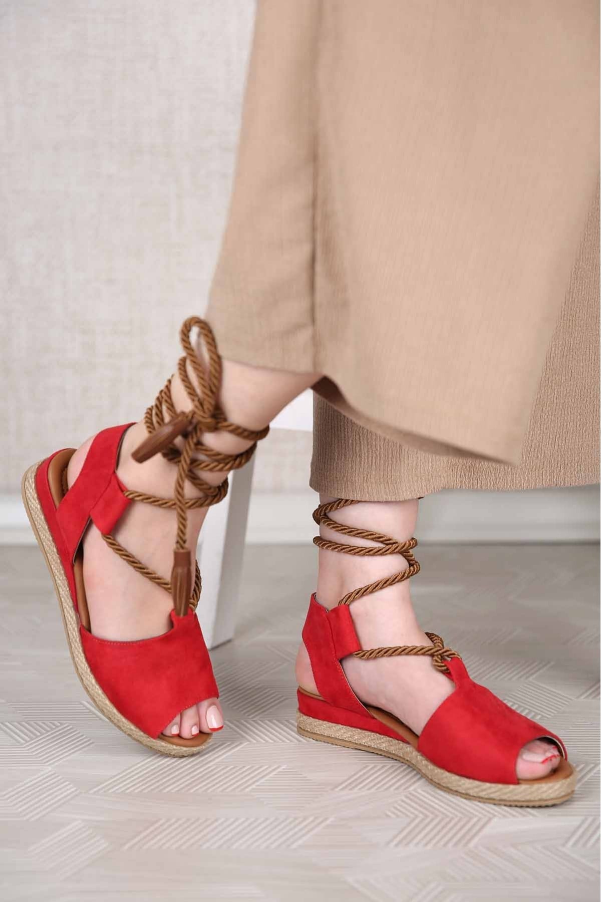 Bayan Bilekten Bağllamalı Sandalet  - P3005 KIRMIZI SÜET