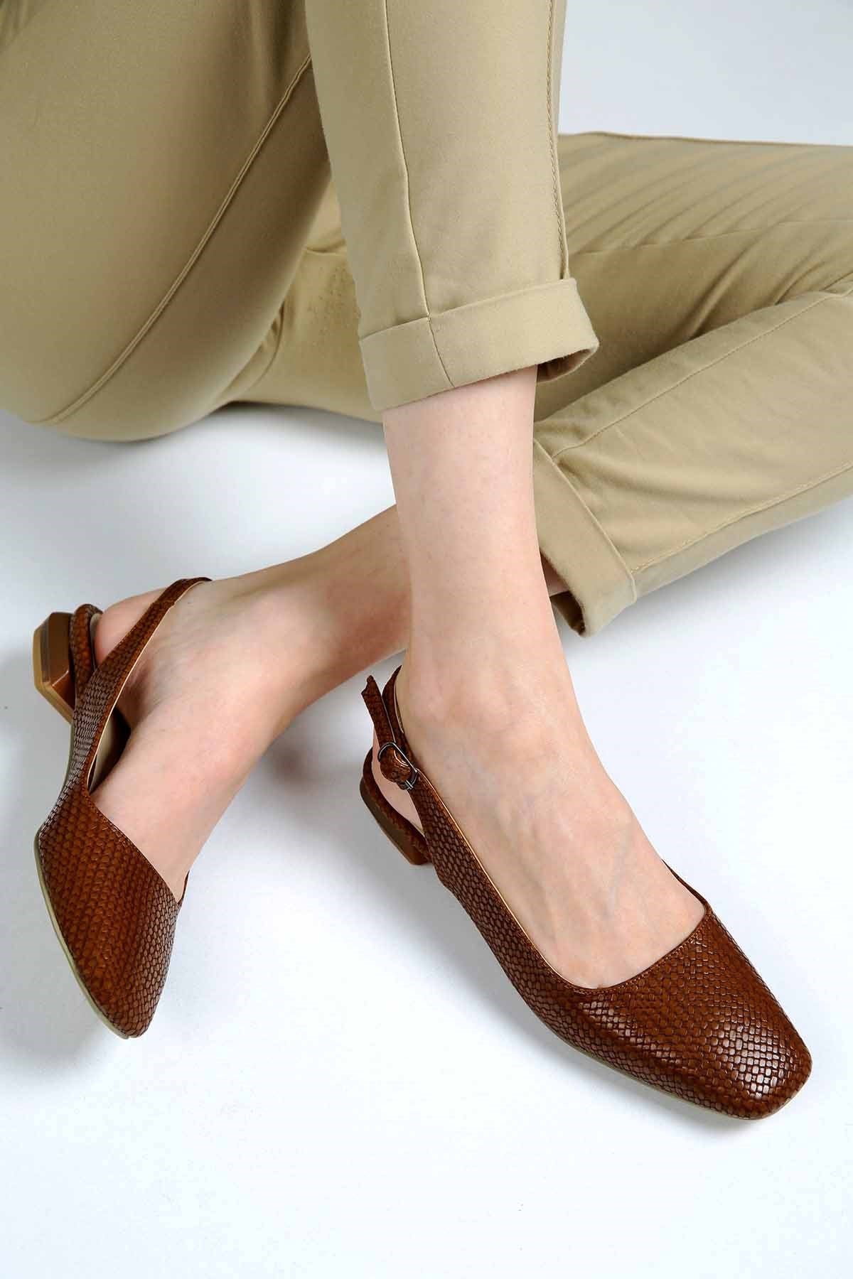 Bayan Kısa Küt Sandalet  - L152 TABA HASIR