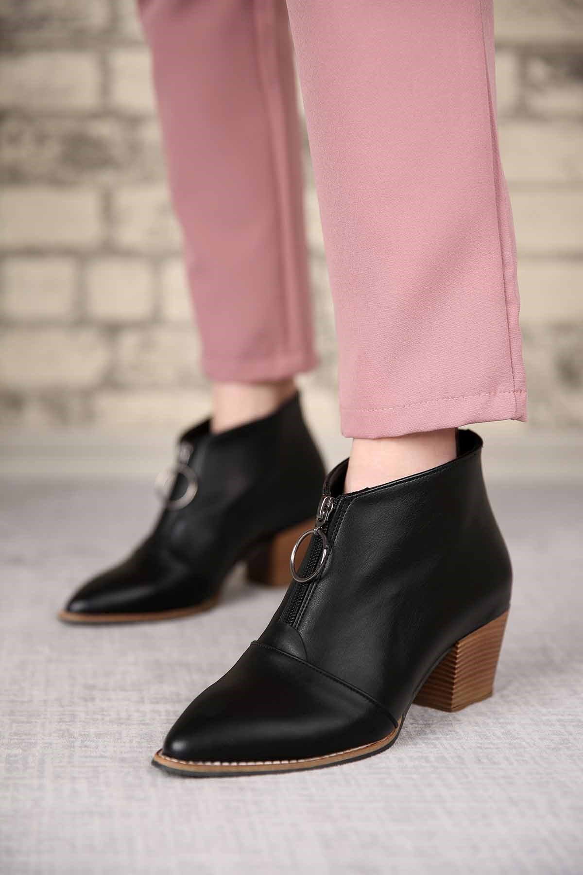 Bayan Önden Fermuarlı Topuklu Bot SİYAH CİLT