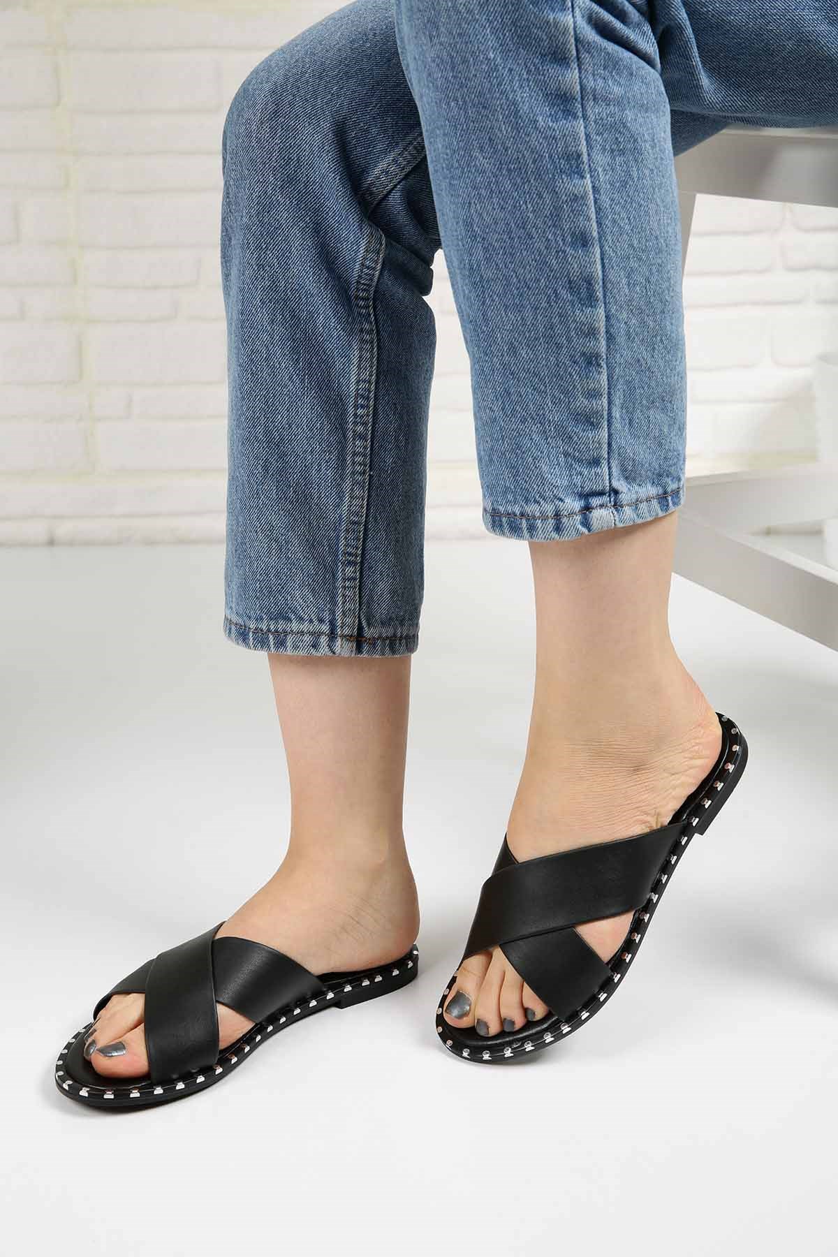 Bayan Terlik - 3670 SİYAH CİLT