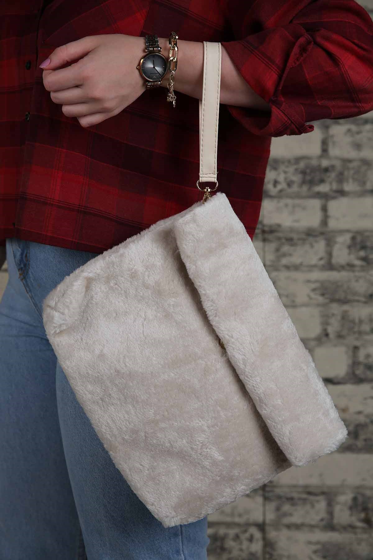 Bayan Tüylü Kol Çantası BEJ