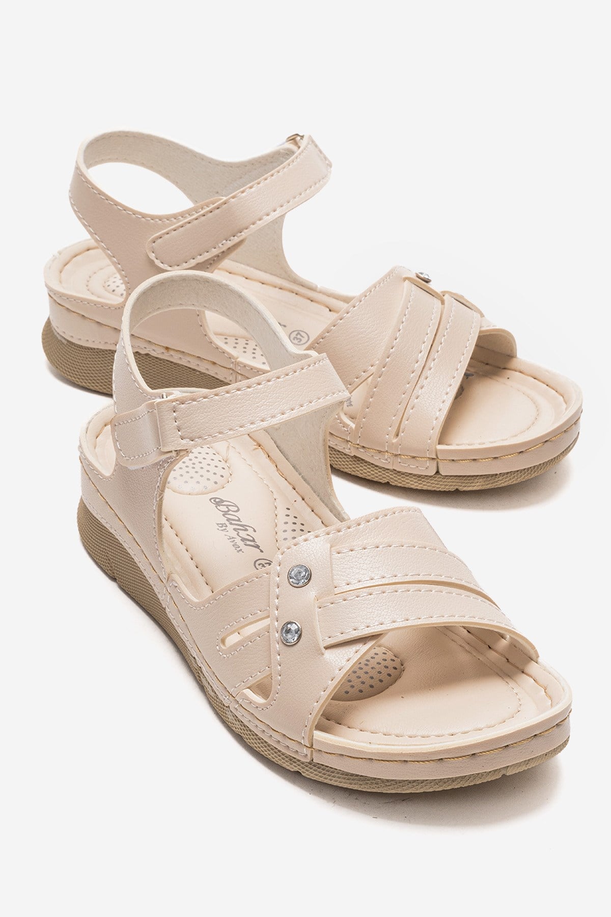Çapraz Biyeli Cırtlı Kadın Sandalet BEJ