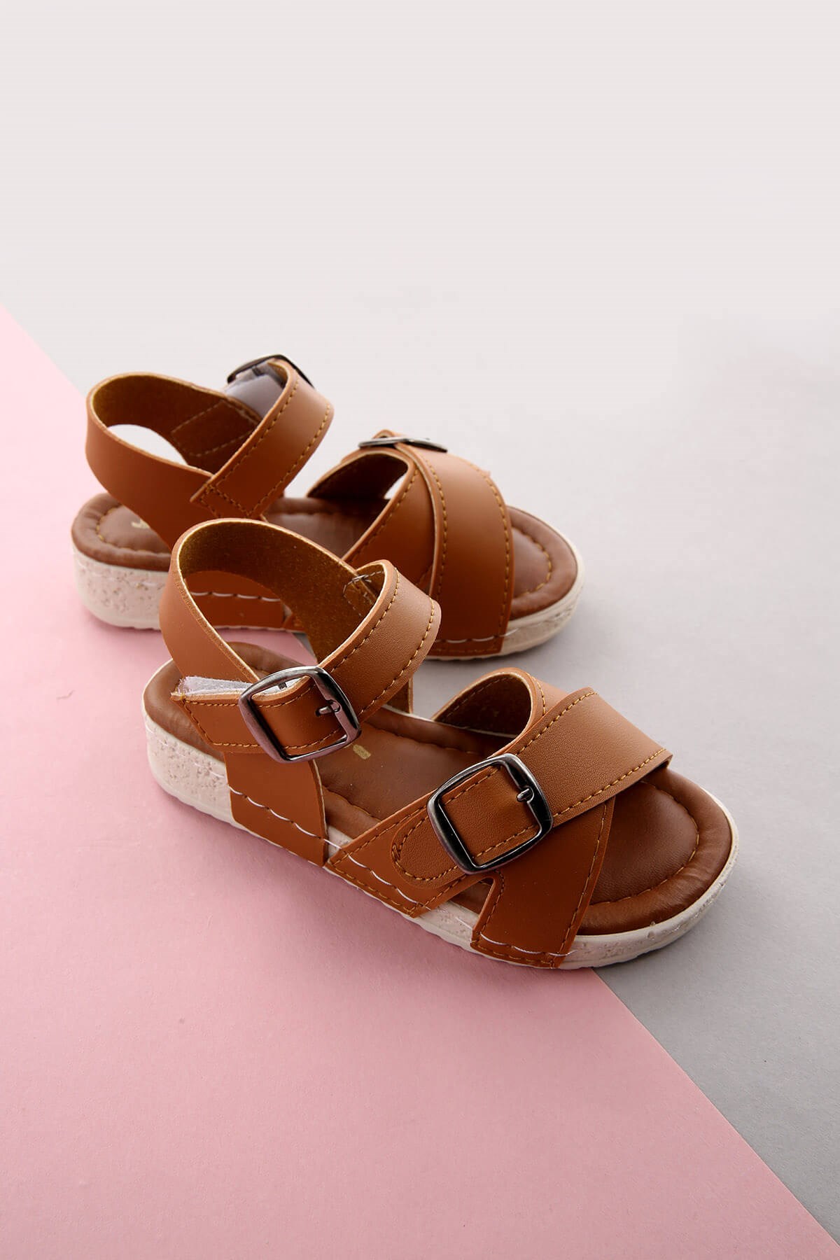 Çocuk Çapraz Bantlı Sandalet 26-29 TABA