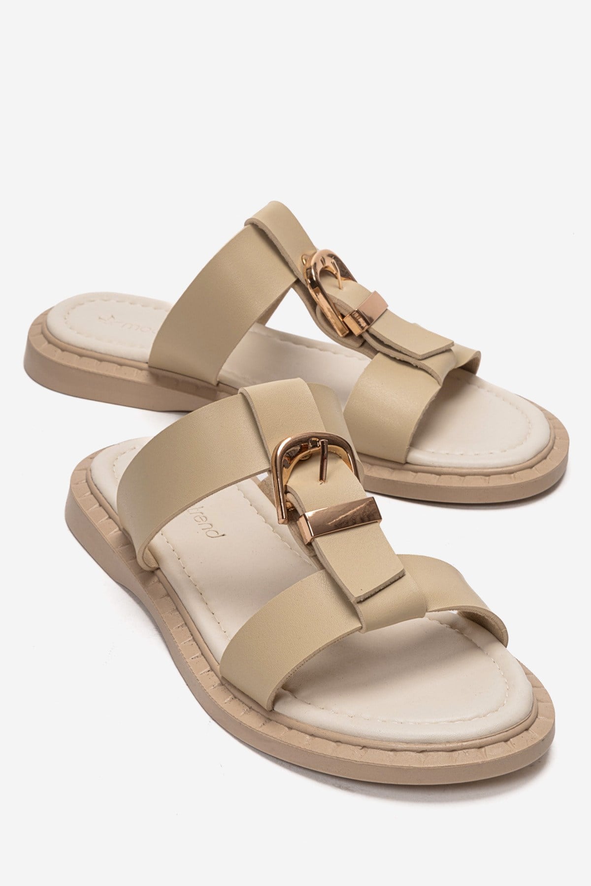 Kadın 2 Biyeli Tokalı Terlık BEJ