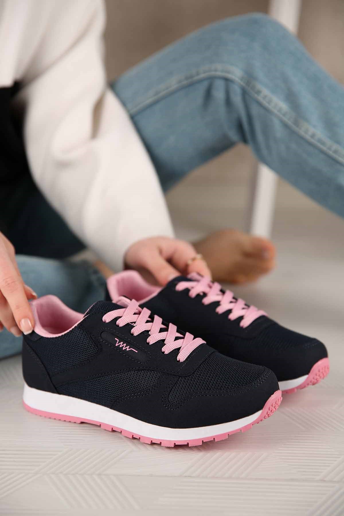 Kadın Bağcıklı Anorak Spor Ayakkabı LACİ PEMBE