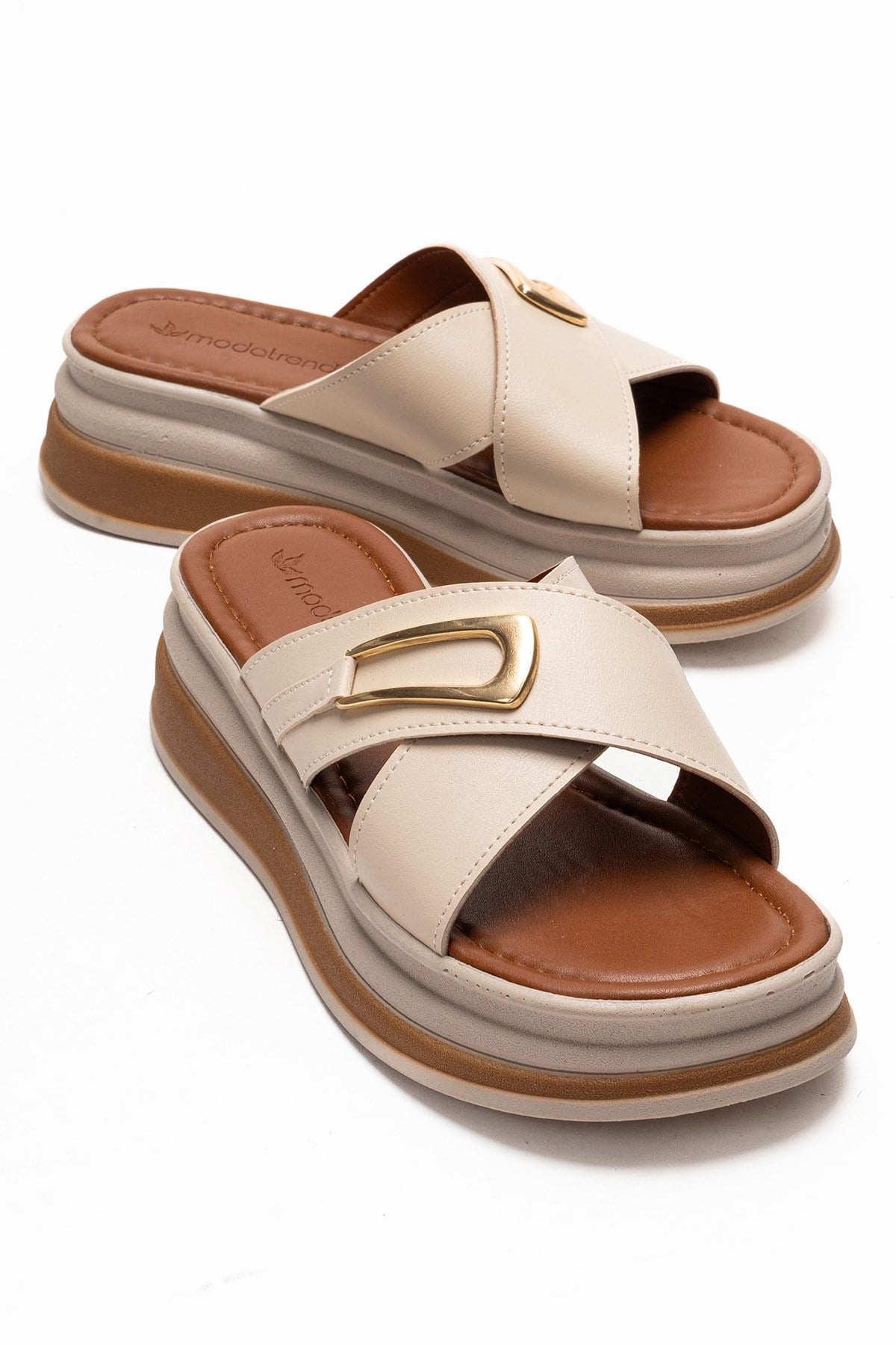 Kadın Çapraz Tokalı Terlik BEJ