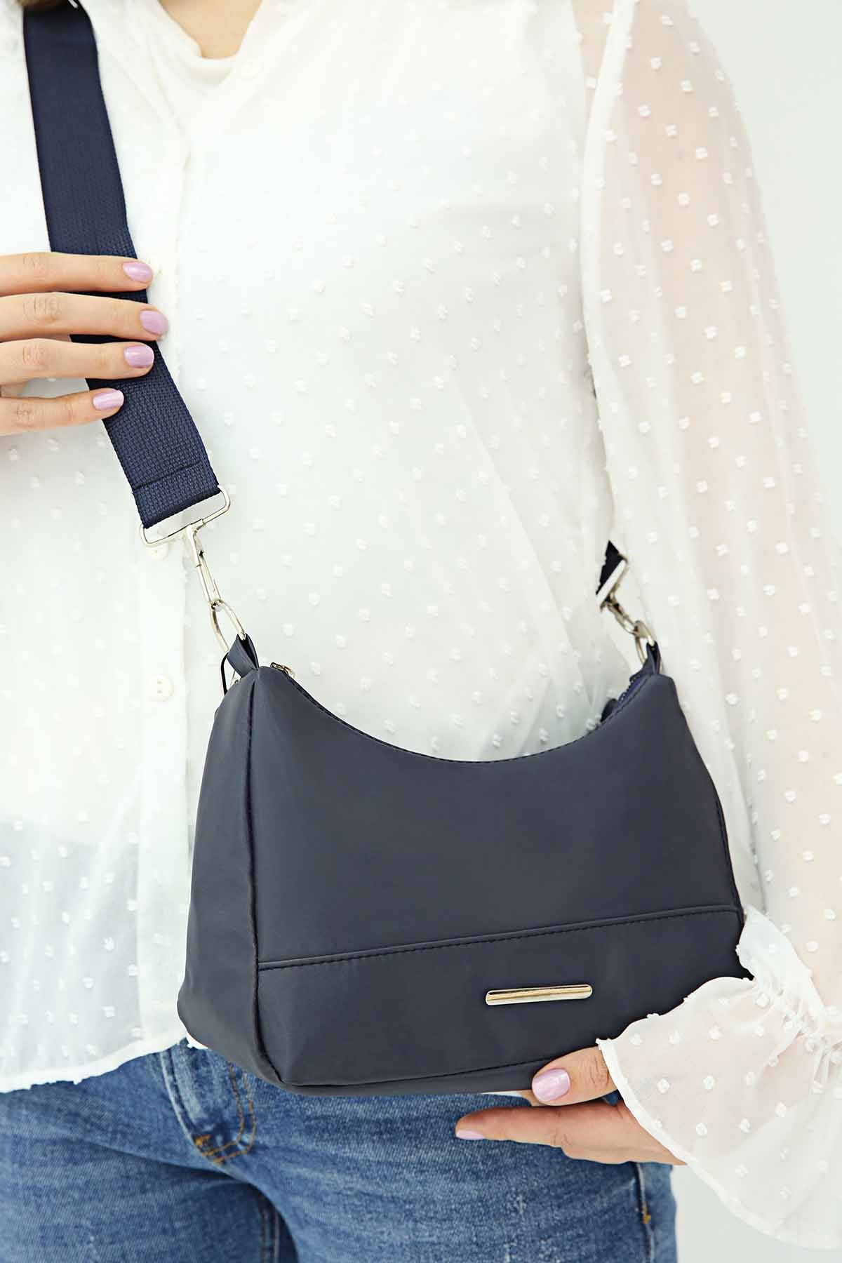 Kadın Kol Çantası LACİ SATEN