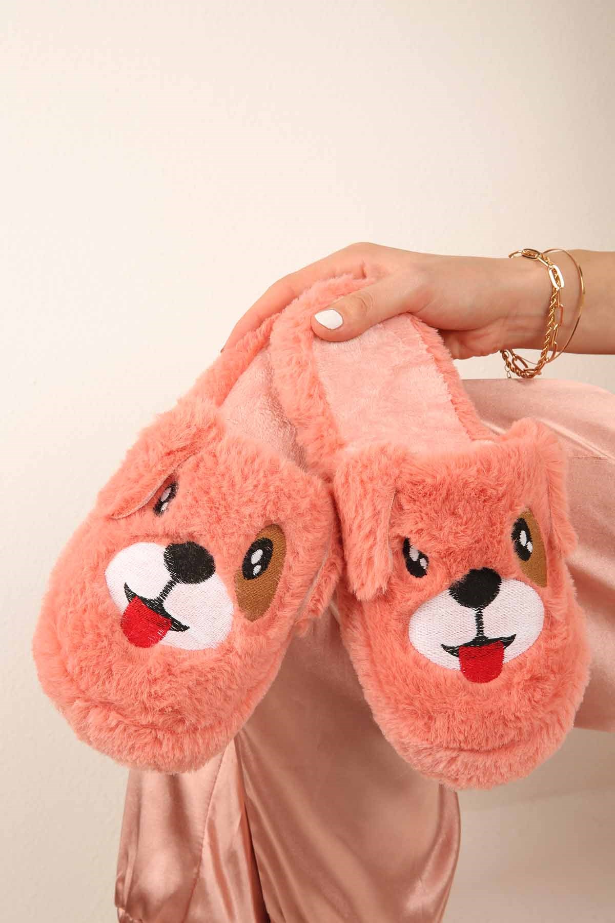 Kadın Köpekli Ev Terliği PUDRA