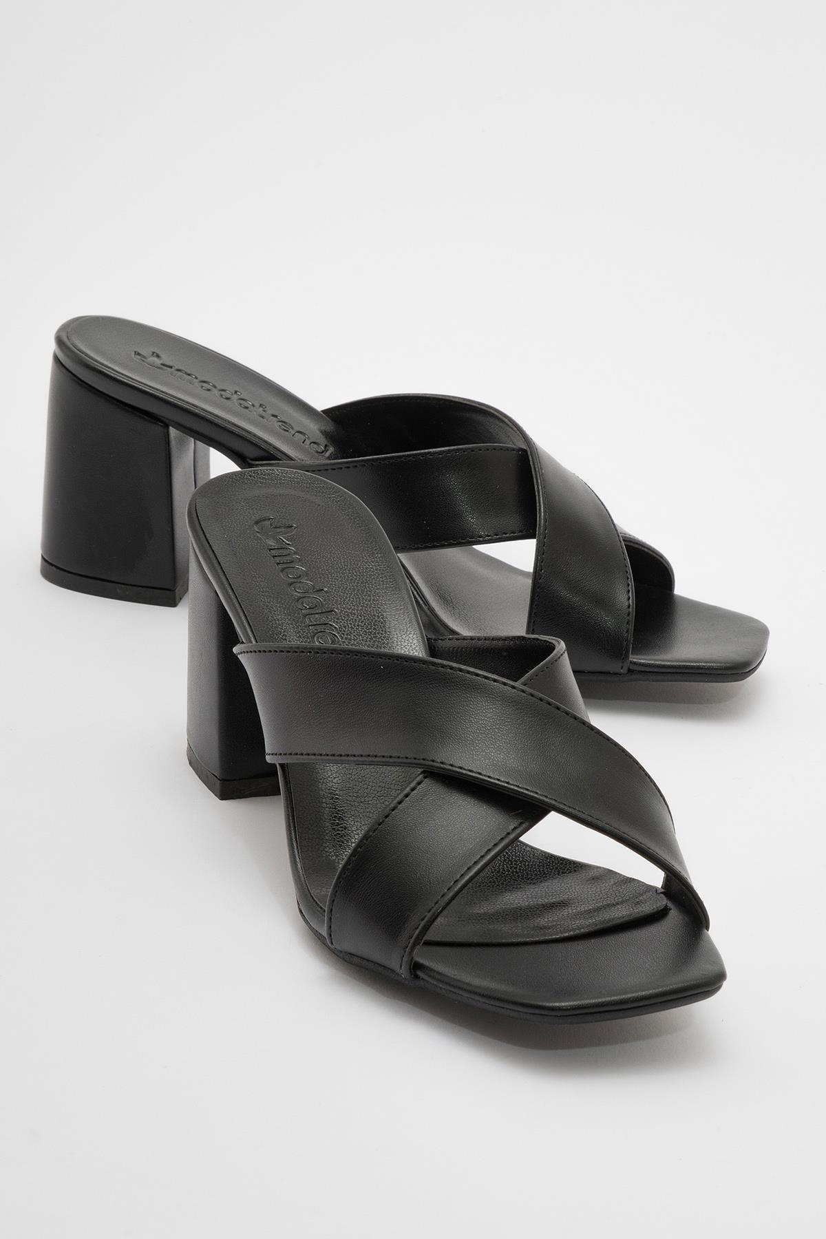 Kadın Sivri Burunlu Stiletto SİYAH CİLT