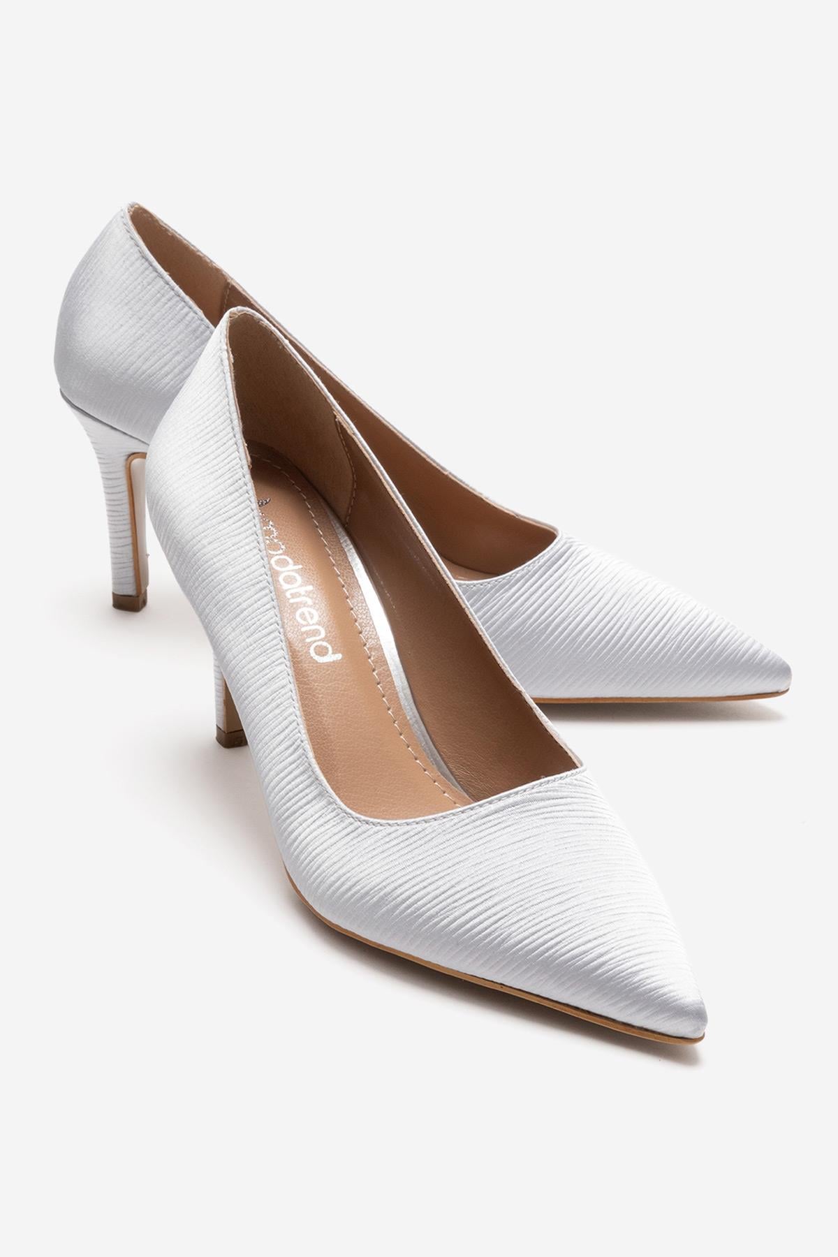 Kadın Stiletto Ayakkabı GÜMÜŞ ÇİZGİLİ SATEN