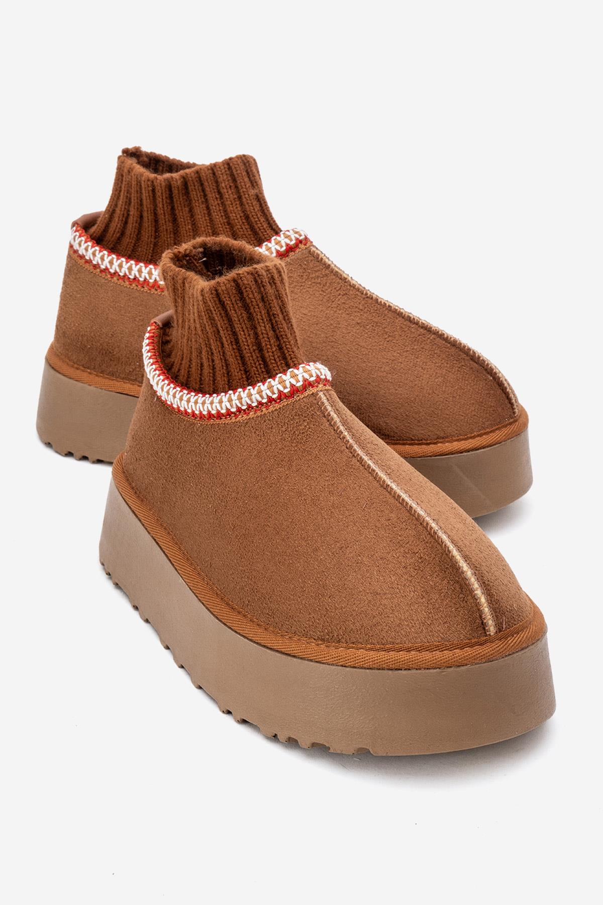 Kalın Tabanlı Mini Çoraplı Bot TABA