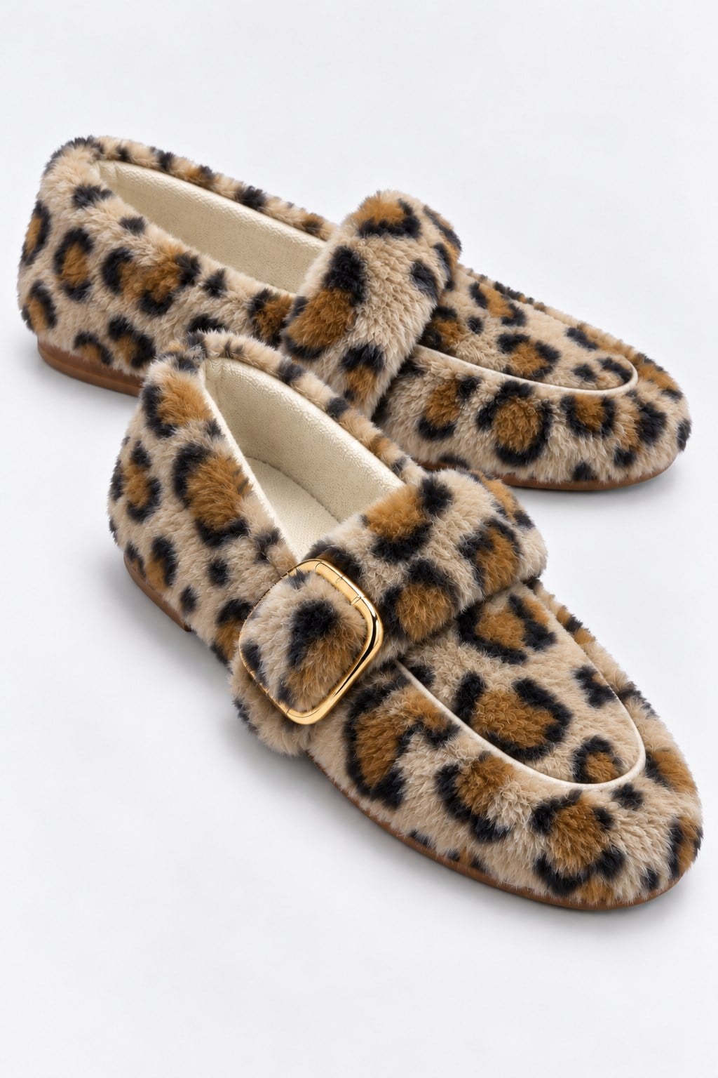 Tokalı Lastikli Ev Babeti LEOPAR