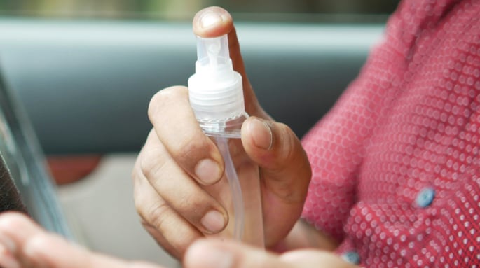 Geciktirici Spreylerin 5 Olası Yan Etkisi: Bilmeniz Gerekenler