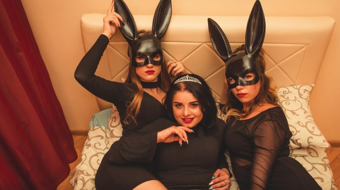 Hayvan Taklidi Yapmak Cinsel mi? Pet-Play Fantezisine Yakından Bakış