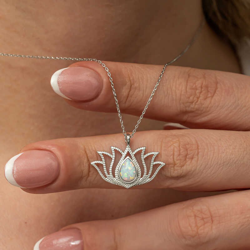 Hk Gümüş Beyaz Opal Taşlı Lotus Kadın Kolye | Gümüş Takı Hediyelik Ürünler