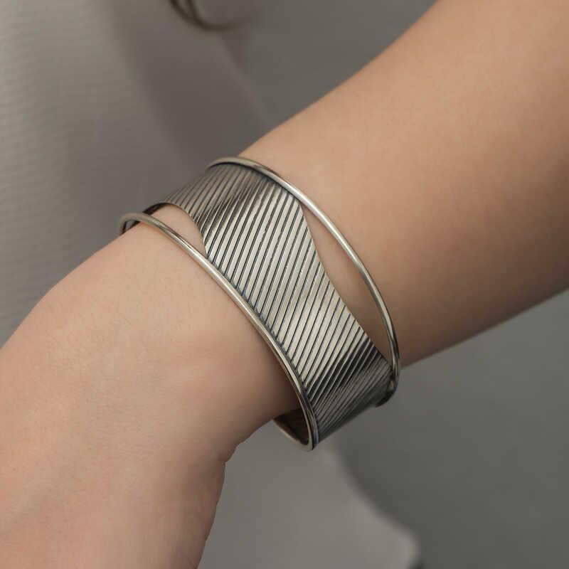 Hk Gümüş Kadın Bilezik Eskitme Desenli |Gümüş Takı Hediyelik Ürünler