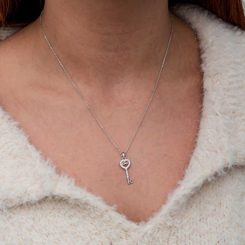 Hk Gümüş Kadın Kolye Kalpli Sonsuzluk Anahtar |Gümüş Takı Hediyelik Ürünler