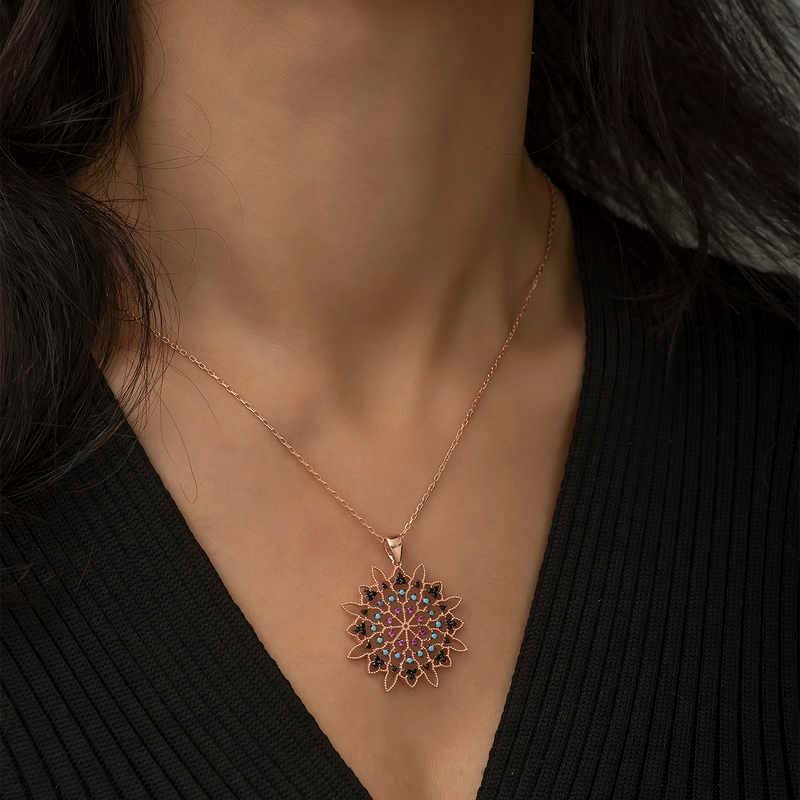 Hk Gümüş Kadın Kolye Rose Geometrik Desenli Madalyon |Gümüş Takı Hediyelik Ürünler
