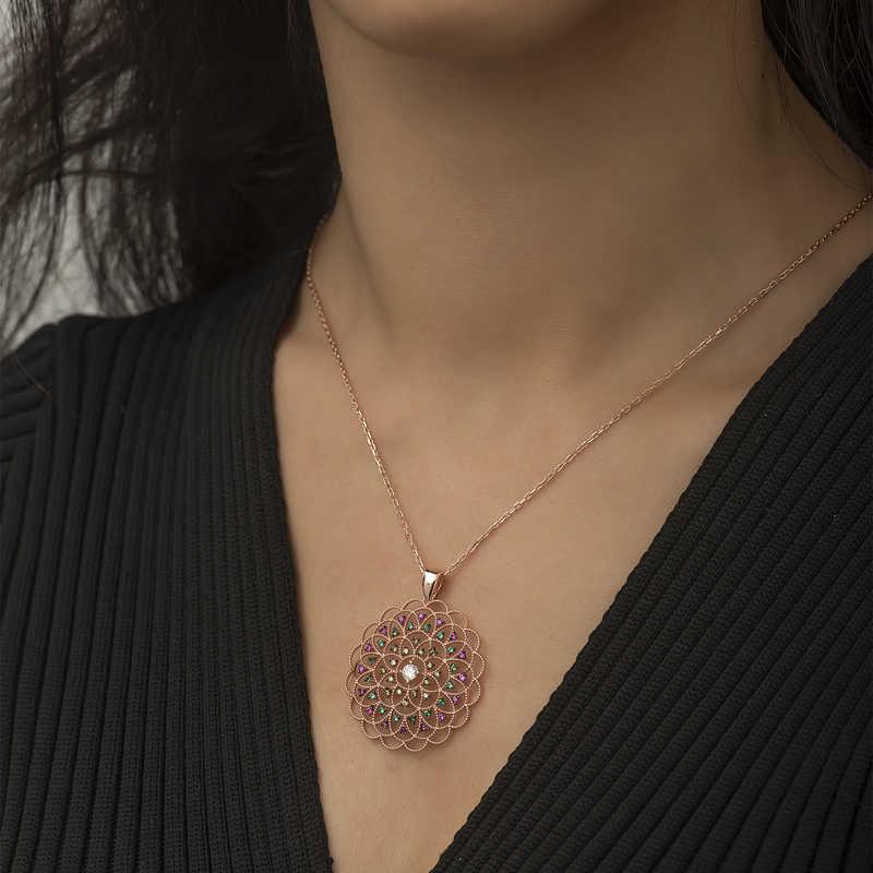 Hk Gümüş Kadın Kolye Rose Geometrik Desenli Madalyon |Gümüş Takı Hediyelik Ürünler