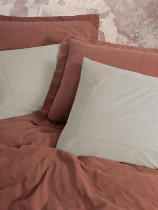 ND Çift Kişilik Yatak Örtülü Pike Takımı Natura Vilo Kiremit