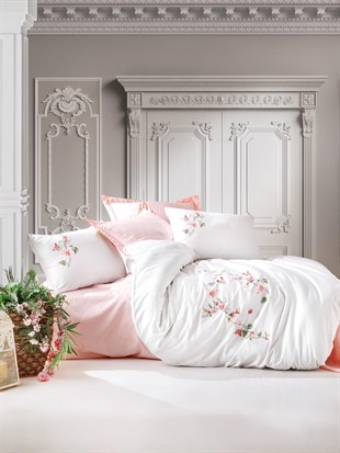 ND 3D Nakışlı Çift Kişilik Saten Nevresim Takımı Luna Pudra