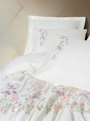 ND 3D Nakışlı Çift Kişilik Saten Nevresim Takımı Zephy Ekru