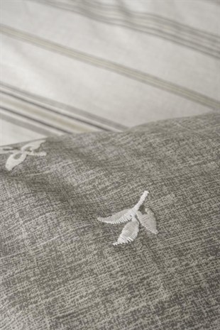 ND Klein Nakışlı Çift Kişilik Nevresim Takımı Moke Kahve