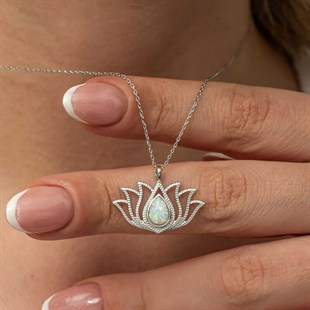 Hk Gümüş Beyaz Opal Taşlı Lotus Kadın Kolye | Gümüş Takı Hediyelik Ürünler