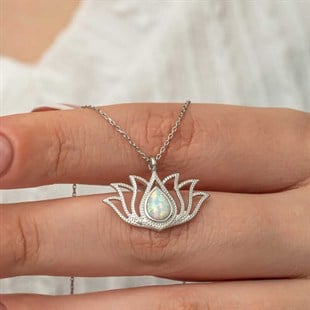 Hk Gümüş Beyaz Opal Taşlı Lotus Kadın Kolye | Gümüş Takı Hediyelik Ürünler