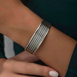 Hk Gümüş Kadın Bilezik Eskitme Desenli |Gümüş Takı Hediyelik Ürünler