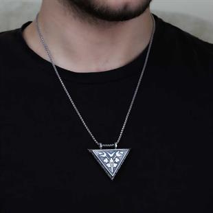 Hk Gümüş Erkek Kolye Üçgen İçi Açılabilen Çiçek Muskalık |Gümüş Takı Hediyelik Ürünler