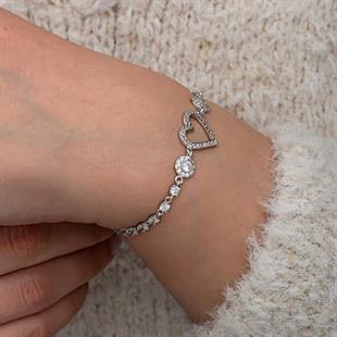Hk Gümüş Kadın Bileklik Zirkon Taşlı Kalpli |Gümüş Takı Hediyelik Ürünler