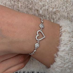 Hk Gümüş Kadın Bileklik Zirkon Taşlı Kalpli |Gümüş Takı Hediyelik Ürünler