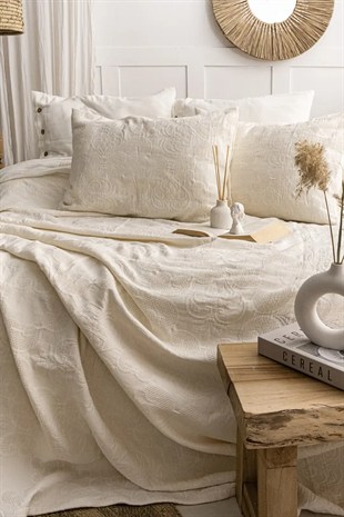 Şaheser Home Collection Yatak Örtüsü Çift Kişilik İtalo Krem