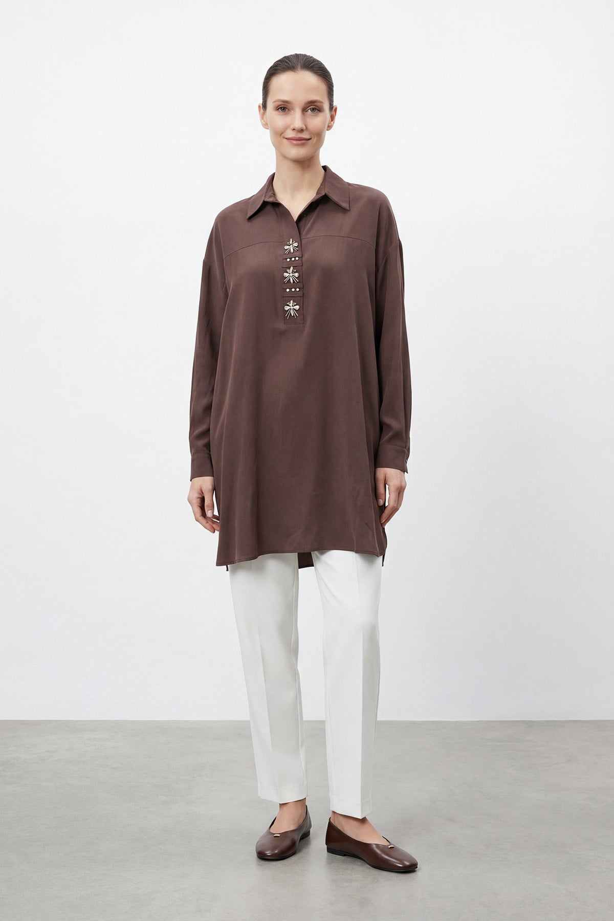 Ön Patı Çiçek Taş İşlemeli Tunik 10774 - Browni