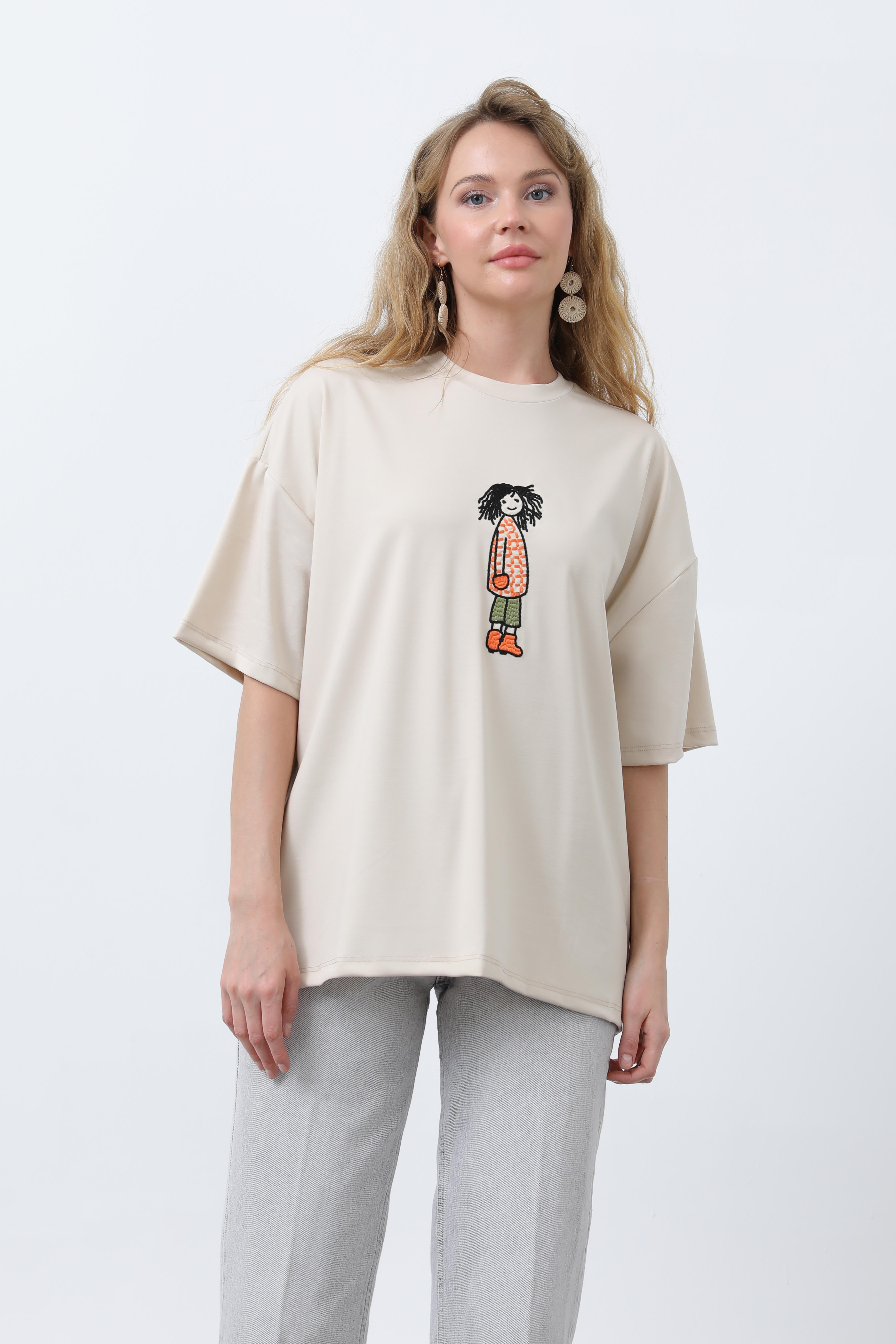 Figür Detaylı T-shirt 32355 - Bej